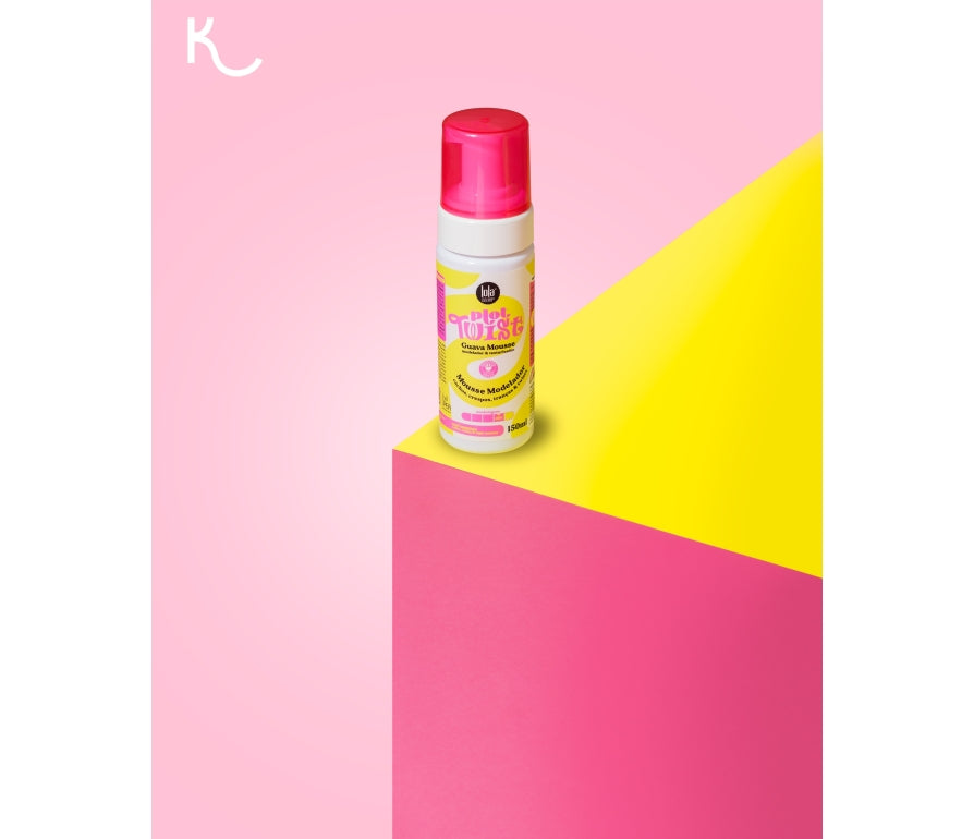 Lola Cosmetics Plot Twist Guava Mousse - Vyživující pěna na kudrliny 150 ml