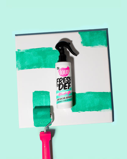 The Doux FRESH TO DEF Leave-in Curl Refresher™ - Refresh sprej na oživení a rozčesávání kudrlin 237 ml