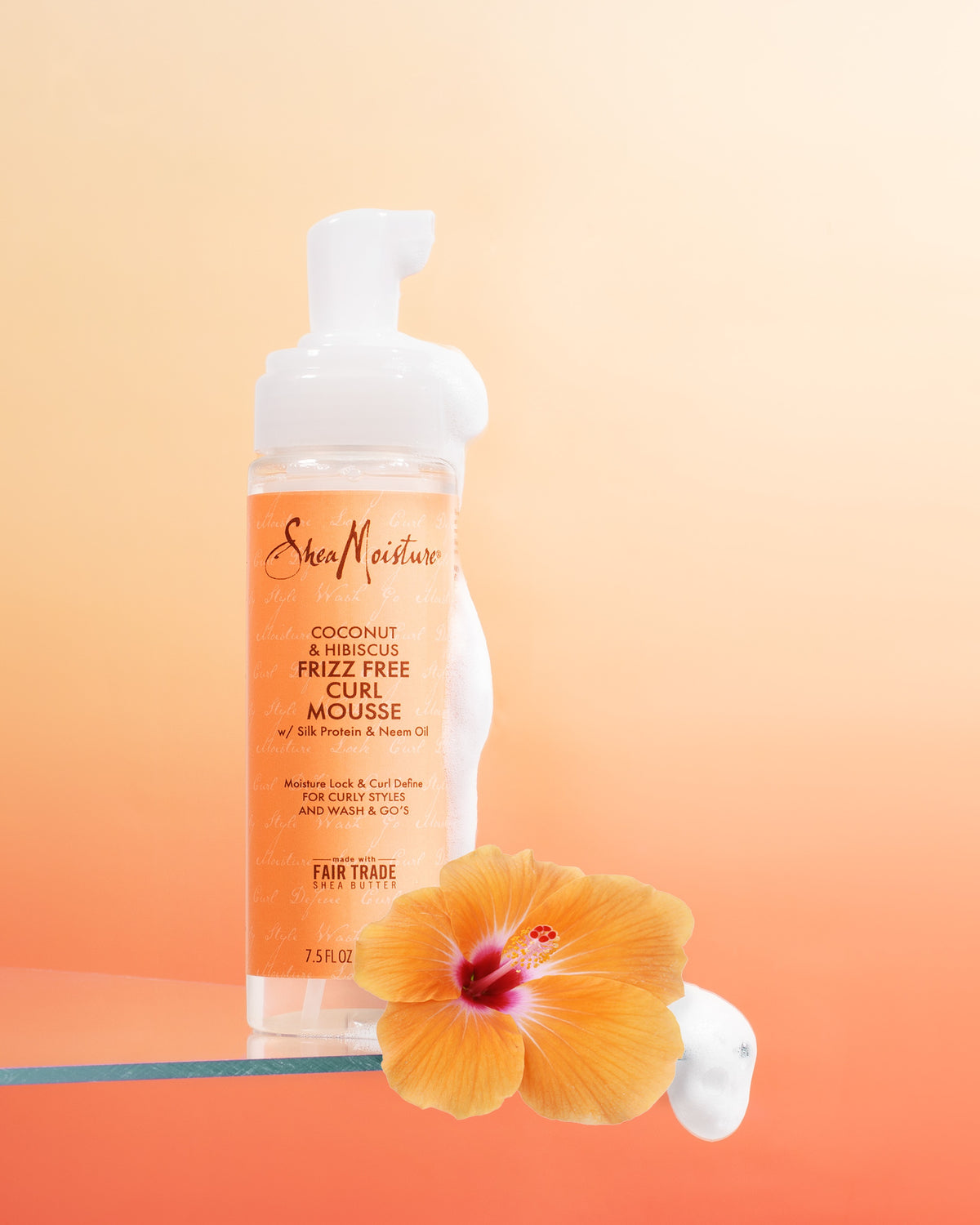 Shea Moisture Coconut &amp; Hibiscus Frizz-Free Curl Mousse - Anti-frizz mousse 222 ml